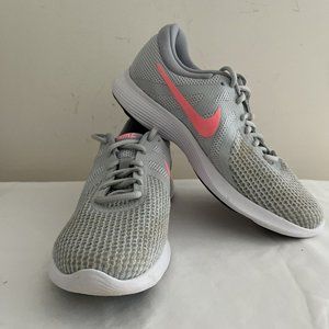 Nike Revolution 4 Gray Running Shoes Womens Sz 8 Athletic Sneakers 908999-016